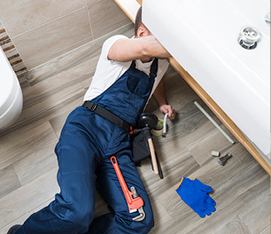 4 reasons why you should choose professional plumbing services